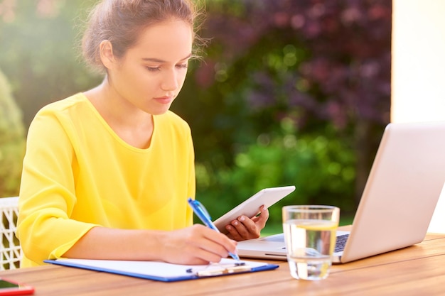 A student filling out the FAFSA form online, illustrating the process of applying for financial aid and demonstrating financial need.