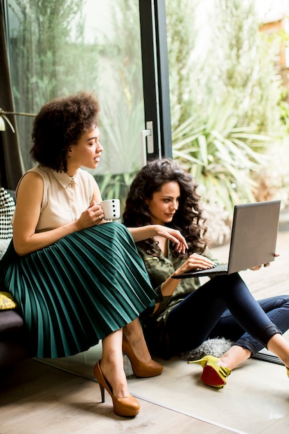 Unlock Opportunities: Government Resources for Women-Owned Businesses