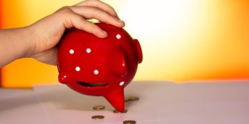 Maximize Your Savings: The Saver's Credit for 2025 Retirement Planning - Cover Image