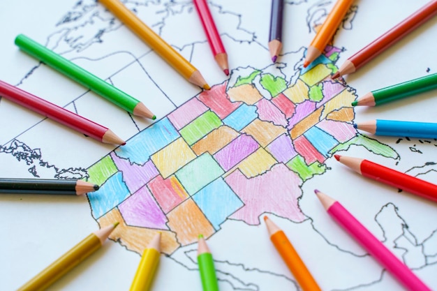 A map of the United States with each state highlighted in a different color, representing the varying state financial aid deadlines.
