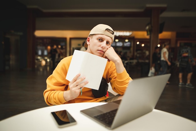 Scholarship Scams Exposed: Protecting Your Financial Aid Applications