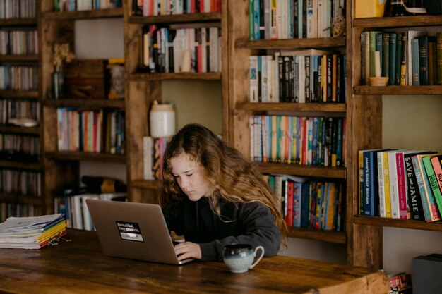 Financial Aid for Graduate Students: Your Guide to Funding in 2025