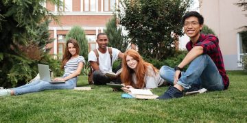 Navigating US Federal Student Aid Changes: A 2025 Guide - Cover Image