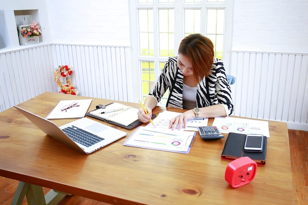 Maximize Savings in 2025: Tax Credit Strategies You Need to Know